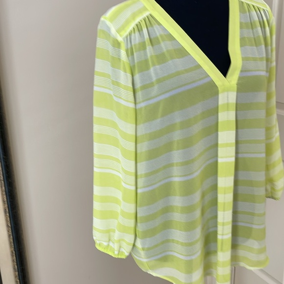 Blouse from Loft size Petite Large - Picture 4 of 5